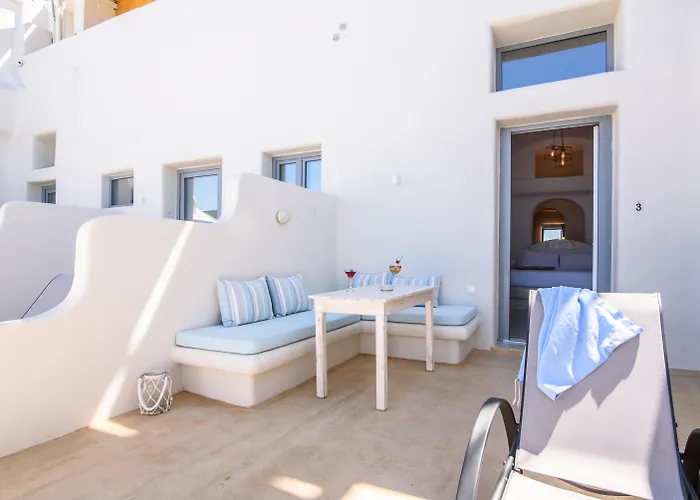 Hotel On The Cliff Fira 