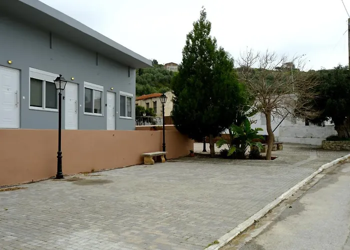 Erinaki Apartments Kíssamos