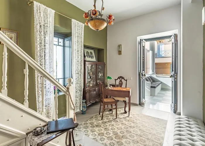 Camara Suites Andros Town