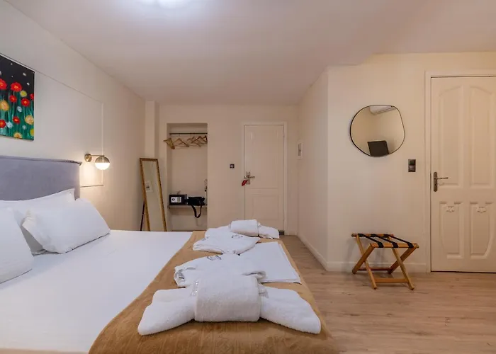 Plaka Arch Suites Athene