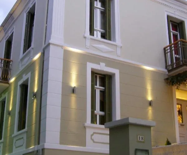 Room In A Neoclassical House - Ladybug Καστοριά