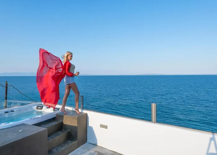 Paraskevas Beach Hotel Τυρός
