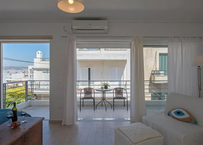 Villa Townhouse In The Historical Centrer Of Athen