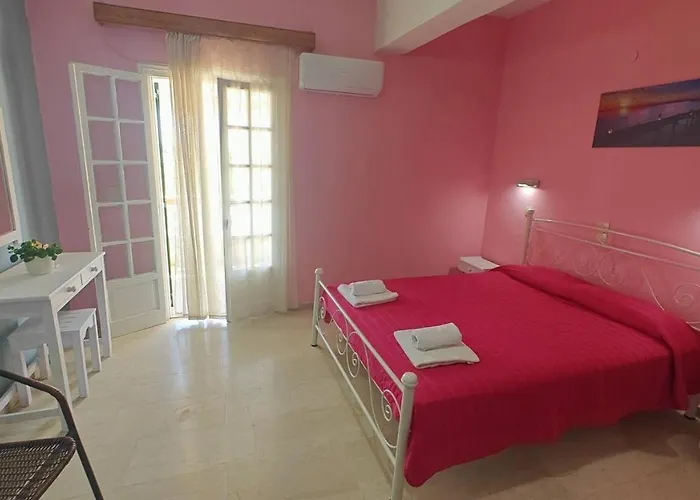 Aparthotel Elena Pool Agios Georgios 