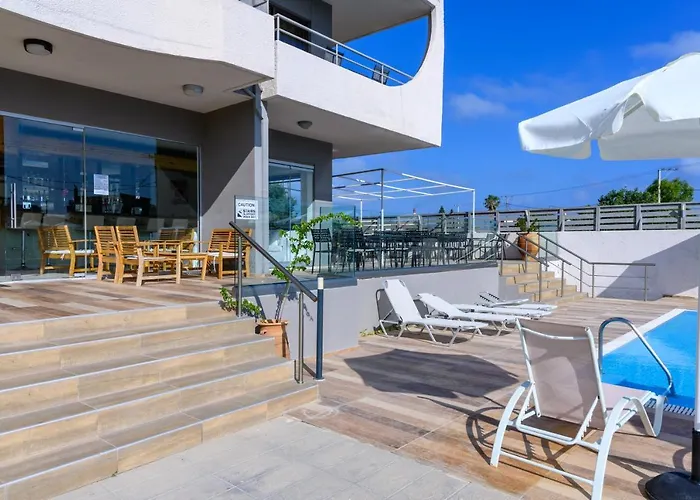 Ivory Hotel Theológos