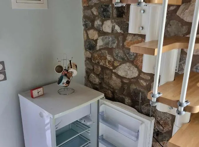 Οικοδέσποινα Ξενοδοχείο Μυτιλήνη