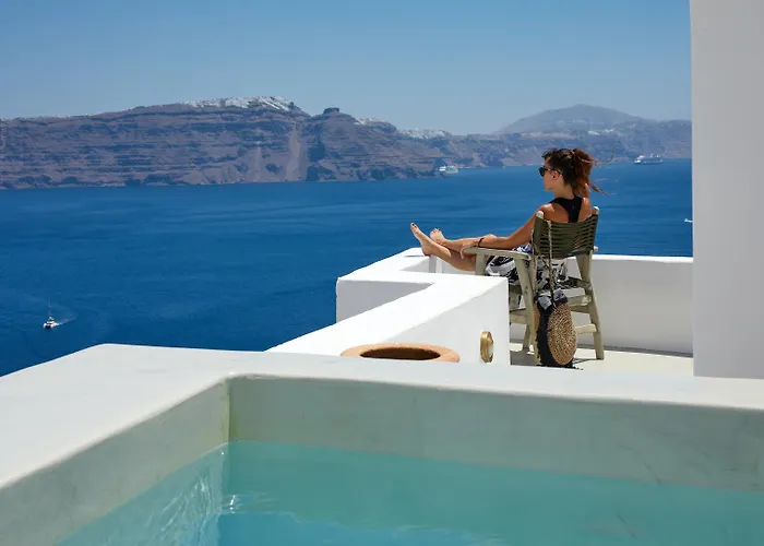 Rhenia'S Suites Oia 