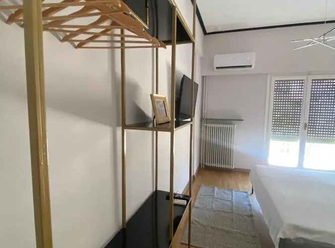 5 Rooms Athens