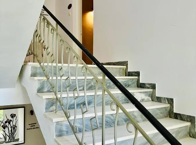 Ancora Hotel Poros Town