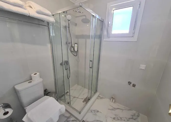 Nn Rooms And Suites Near Athens Airport Σπάτα