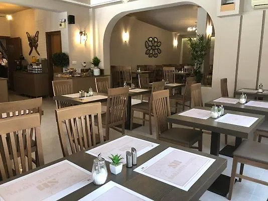 Sarantis Hotel & Suites Χανιώτη