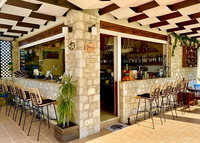 Socrates Studios And Suites Tigaki