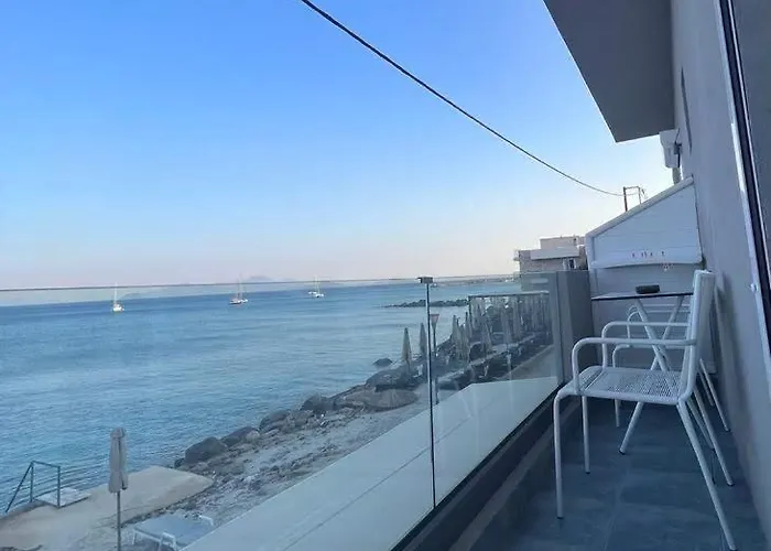 Pillbox Seafront Studios And Apartments Kardamena 