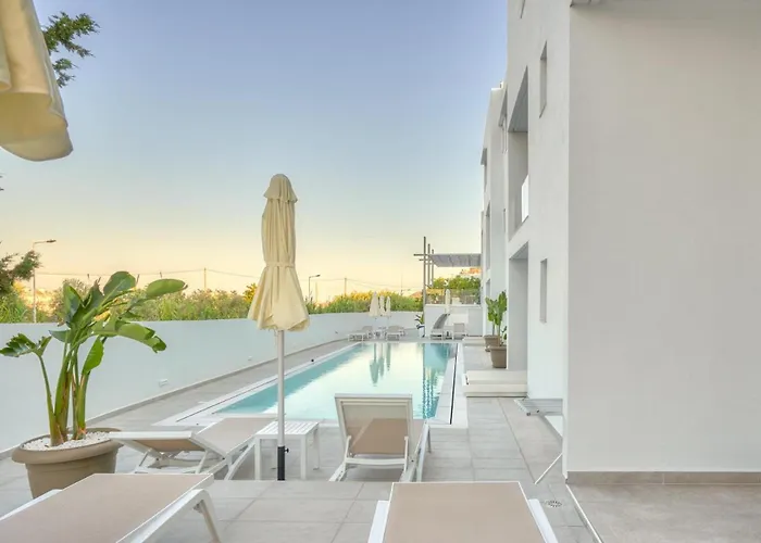 Hollywood Inn Faliraki - Adults Only