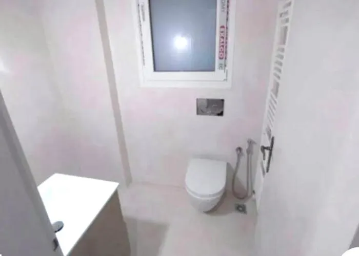 Economy Shared Apartment B In Central Ateny