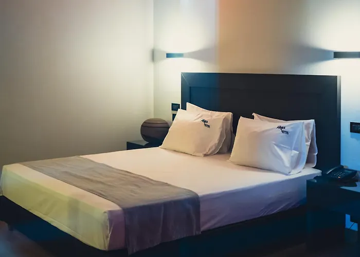 Pines Hotel (Adults Only) Κηφισιά