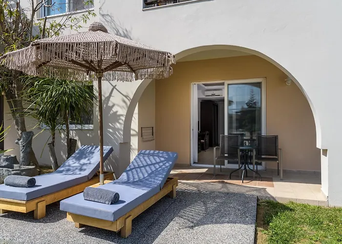 Gaia Palace Marmari 