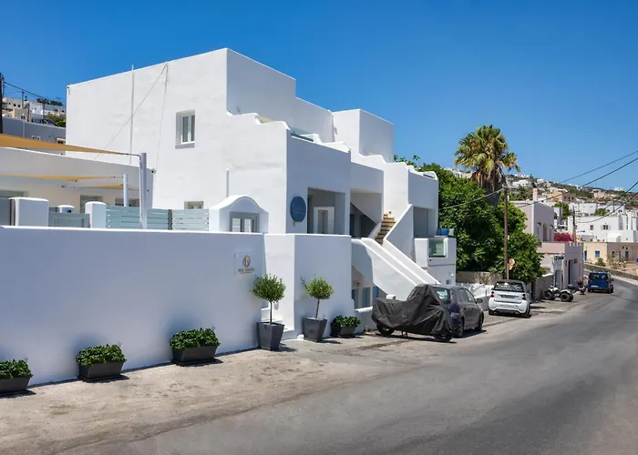 Hill Suites Fira 