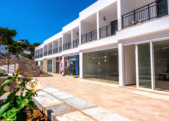 Plaza Hotel Masouri