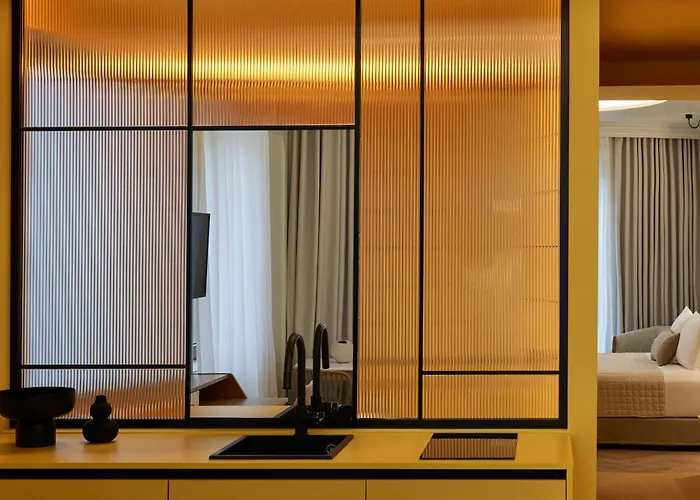 Dwell - Elegant City Stay Ateny