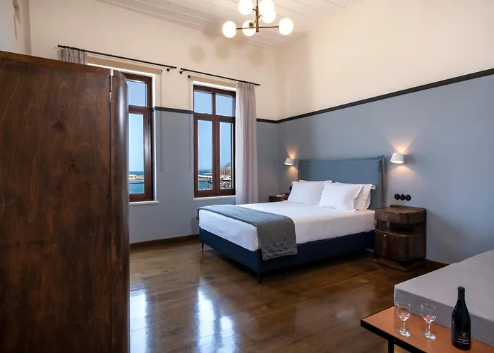 Mosaic Venetian Harbour Suites Chania 