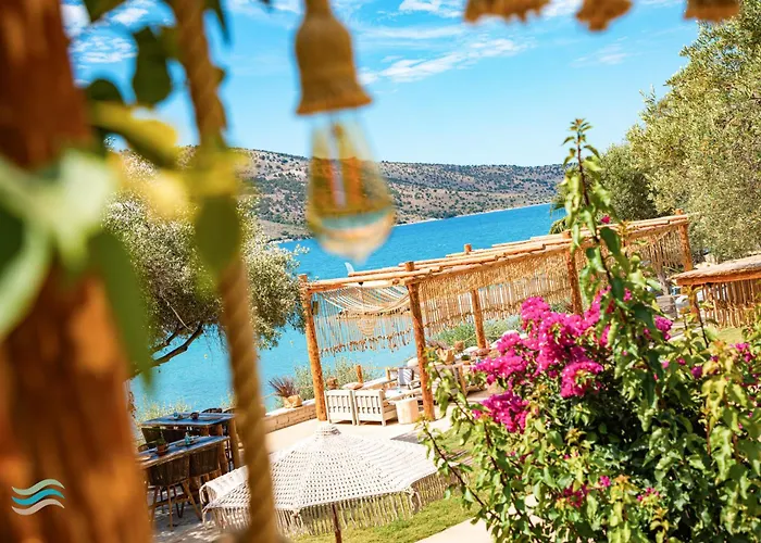 Hotels in Plataria