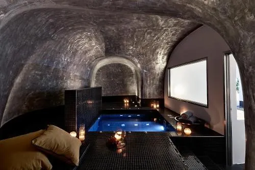 San Antonio Luxury Hotel Οία