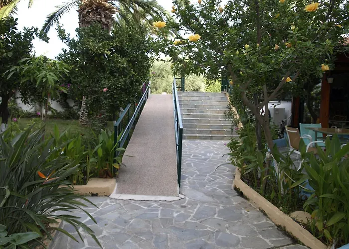 Kastro Studios Apartments Myrtos