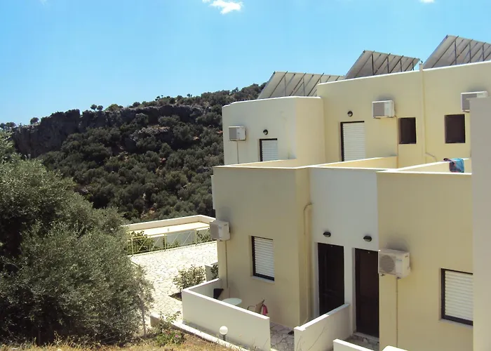 Polyrizos Hotel Rodakino