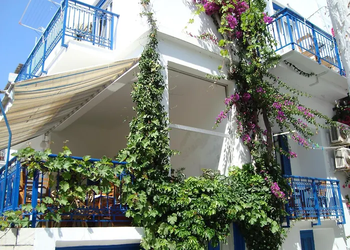 Hotel Vakhos Naxos City