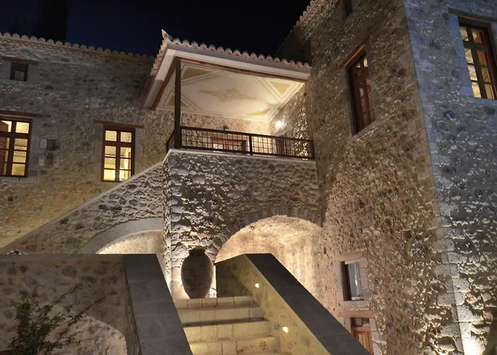 Hotels in Avía