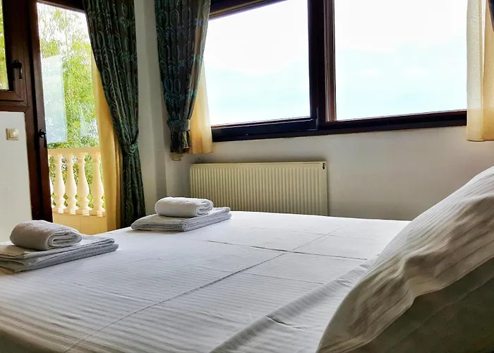 Bungalow White Tennis Apartments & Suites Pefkochori