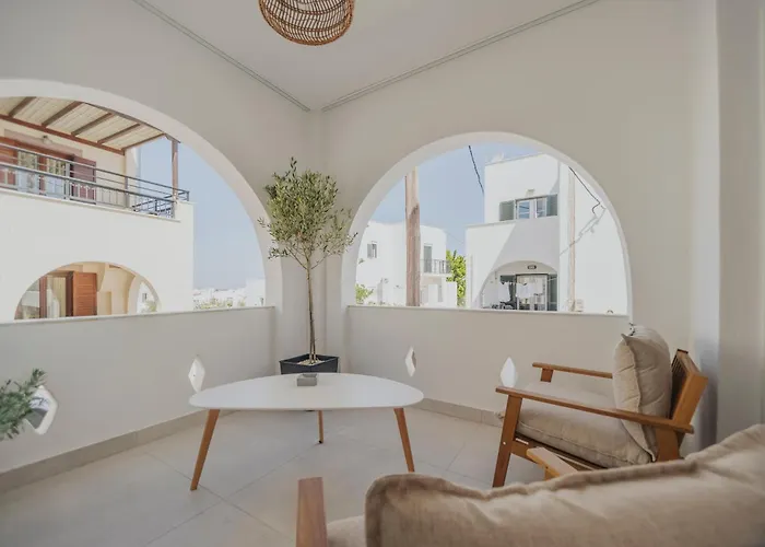 Golden Bird'S Aparthotel Naxos City