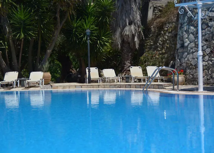Medusa Lux Apartments Liapades