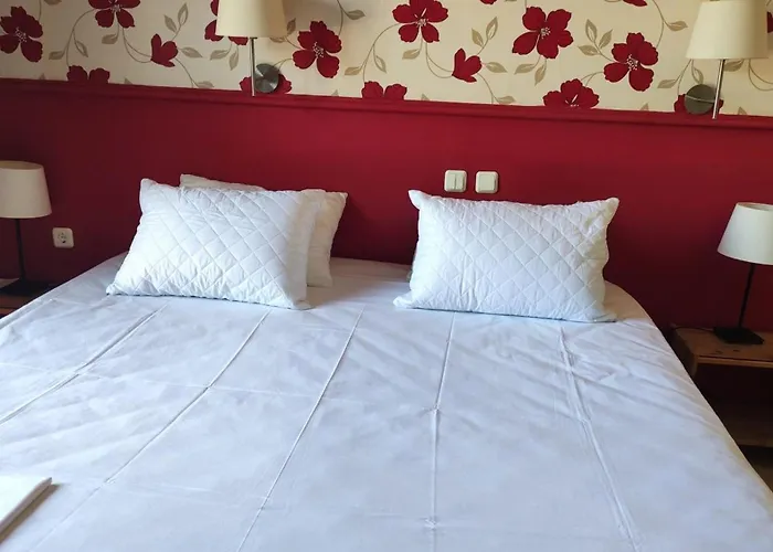 Okeania Seafront Rooms In Καμένα Βούρλα