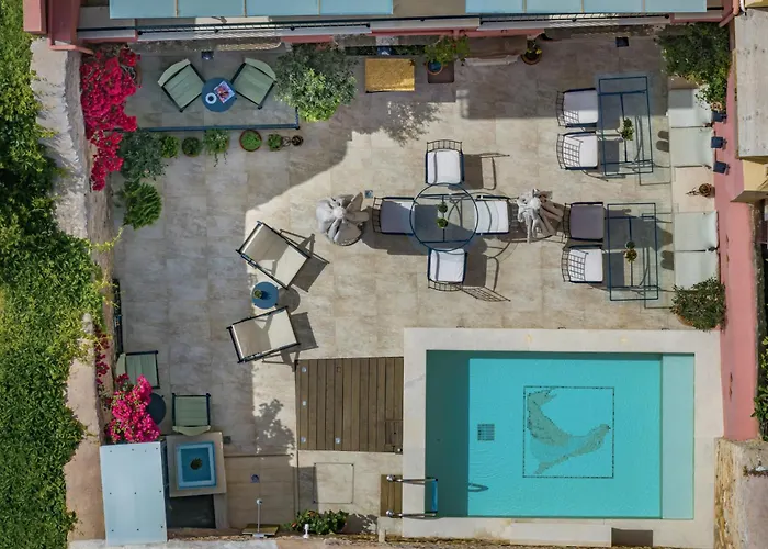 Phaedra Suites (Adults Only) Retimno