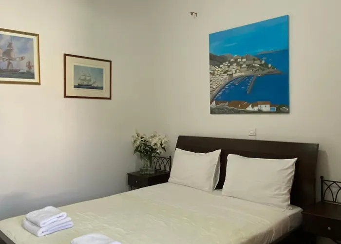 Douskos Uptown Living Ξενοδοχείο Ύδρα