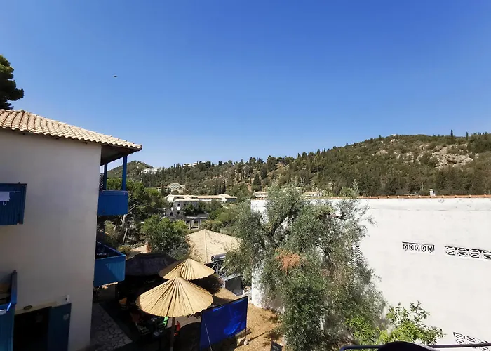 Iris Studios Áyios Nikítas