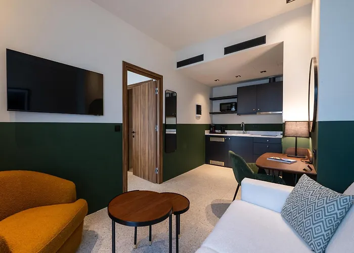 Evripidou 7 - Kalamata Mediterranean Suites