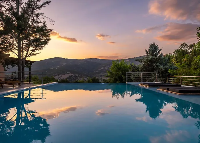 Finday Eco Boutique Hotel Καλάβρυτα