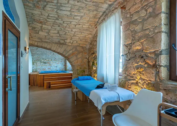 Hoteluri în Kallithea (Chalkidiki)