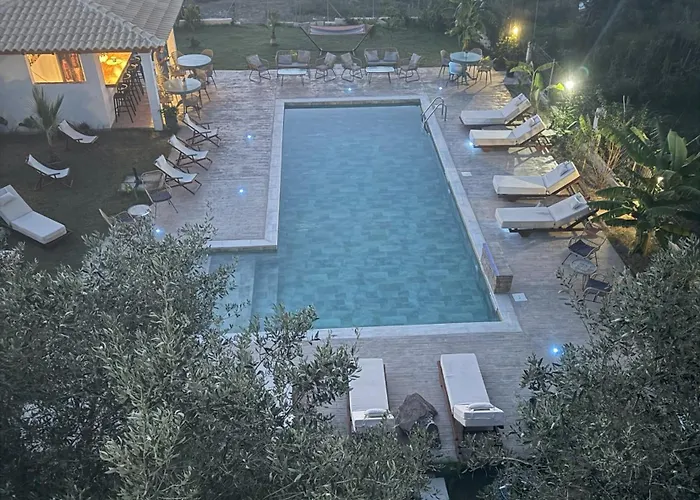 Aparthotel Kapetanios Luxury Agios Georgios 