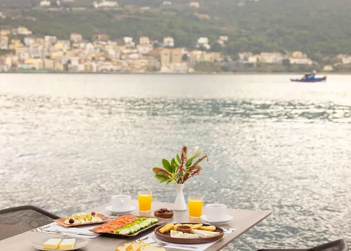 Aeolis Hotel Samos Town