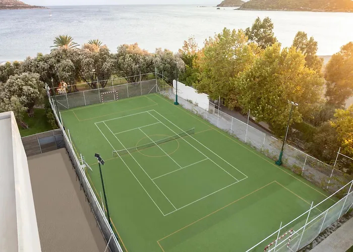 Plaza Resort Ανάβυσσος