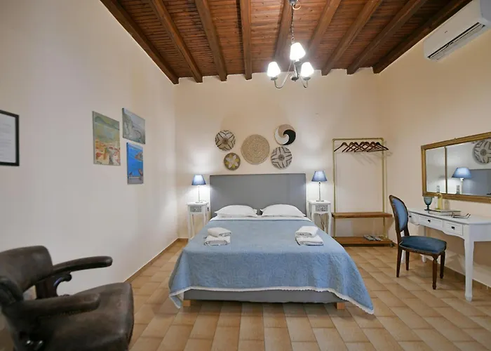 Athina Guesthouse Hydra 