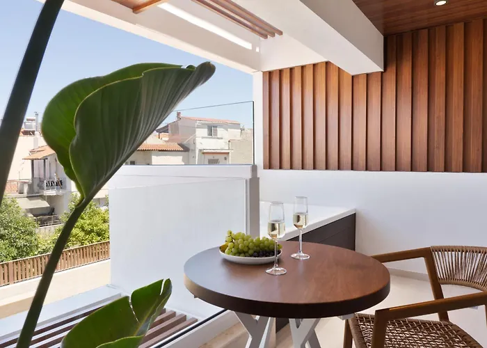 Palm Boutique Suites Πευκοχώρι