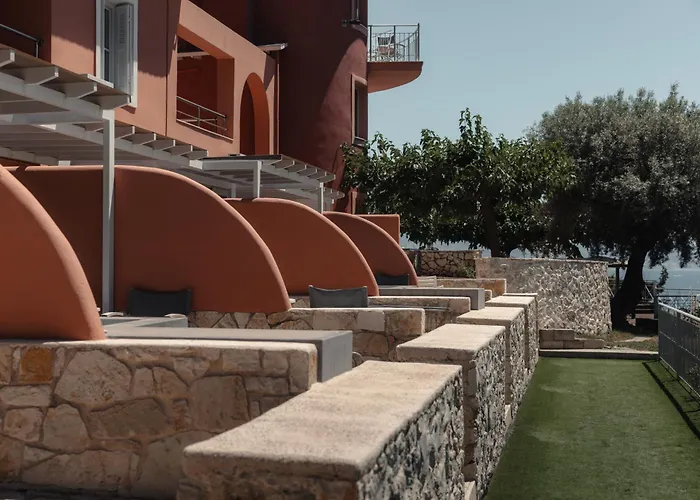 Hoteluri în Nikiana