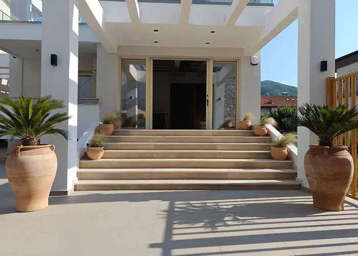 Blueleaf Hotel Stavros 