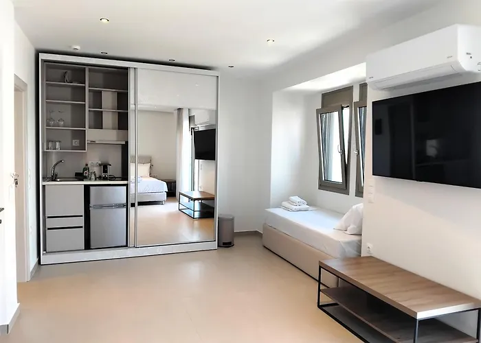 Luminous Luxury Apartments Λιμένας