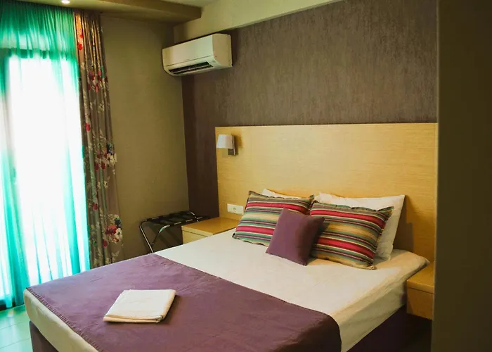 Aloe Apartments Αμμουλιανή